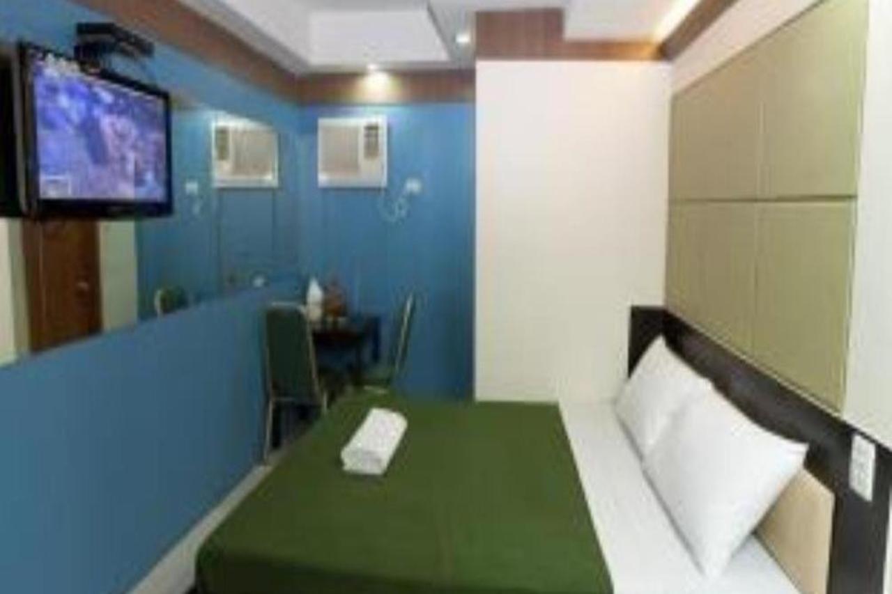 Valleyfront Hotel Cebu Bagian luar foto
