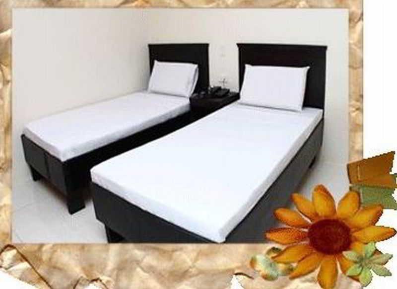 Valleyfront Hotel Cebu Bagian luar foto